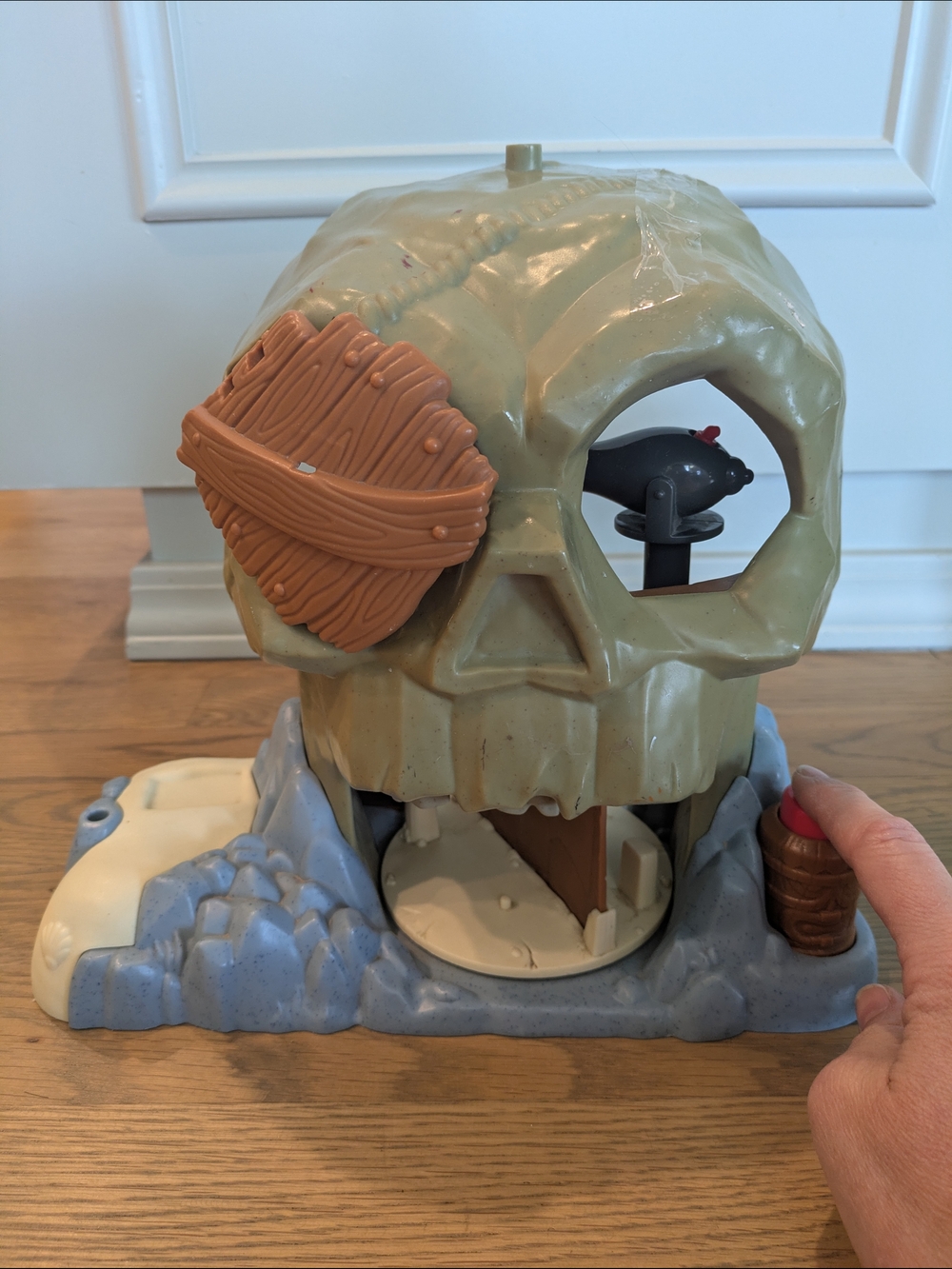 Jake and The Never Land Pirates Skull Island Playset, Multicolor